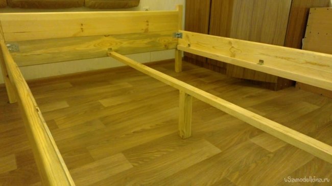 Як зробити просте дерев'яне ліжко