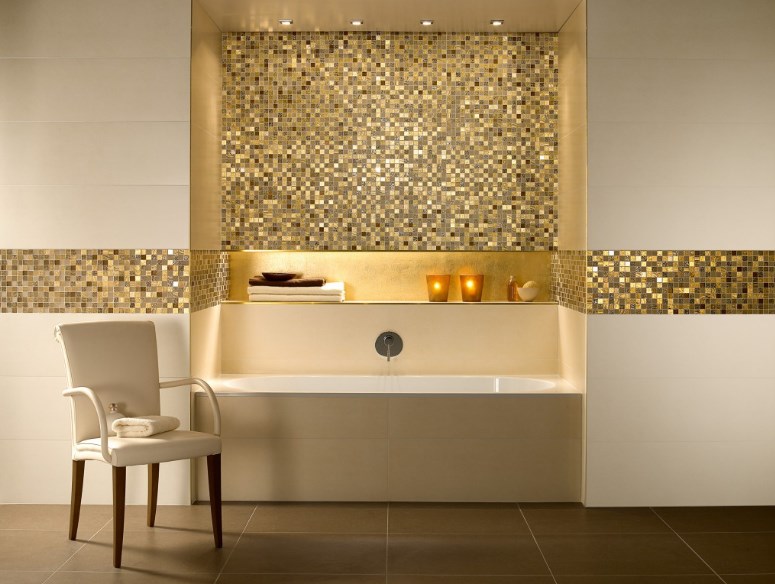 золотистая мозаика в ванной комнате фото