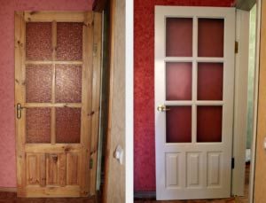 Старая деревянная входная дверь до и после реставрации