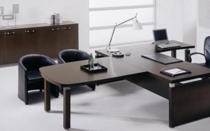 Офісні меблі. Як виглядає кабінет начальника?