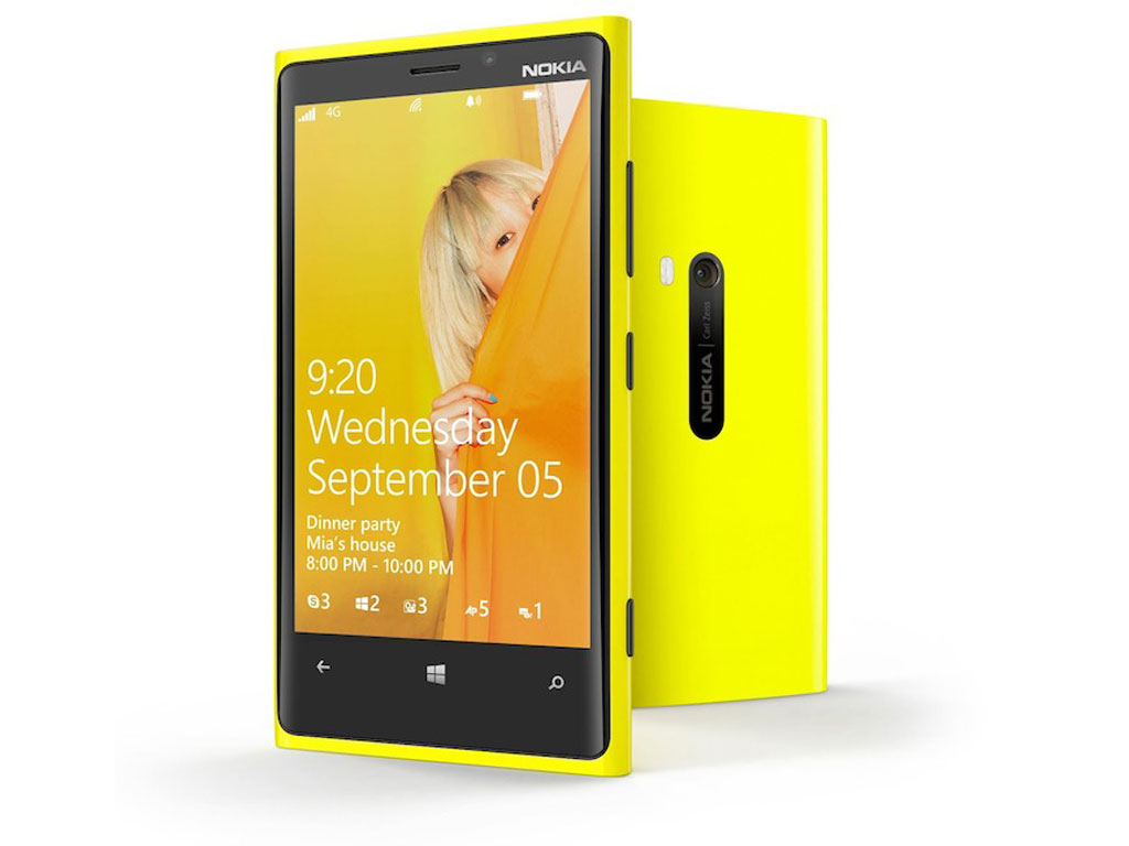 Якими перевагами володіє смартфон Nokia Lumia 920»