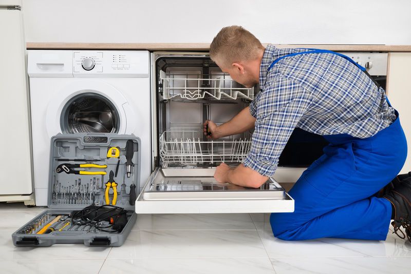 Сервисное обслуживание посудомоечных машин, и советы эксплуатации
